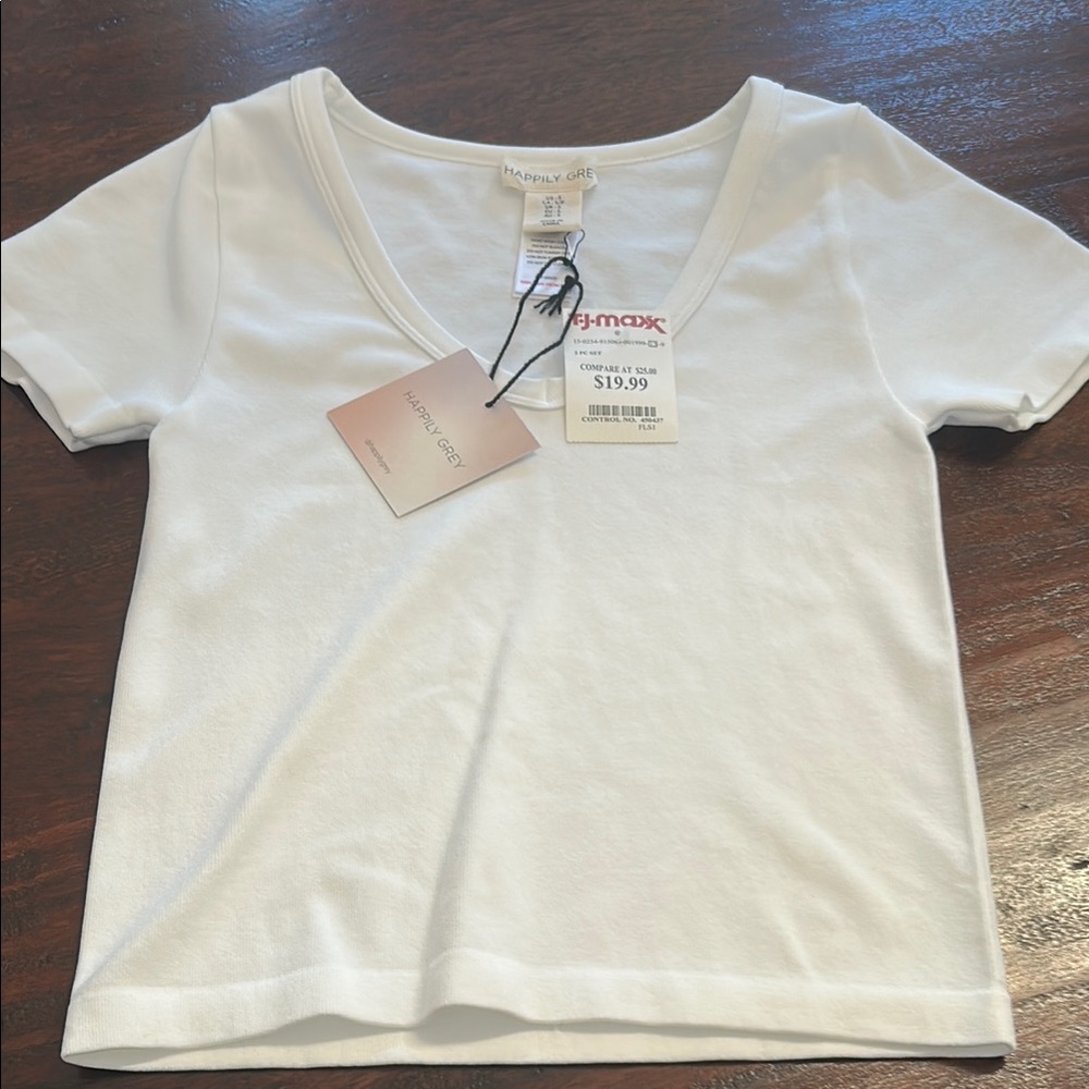 White Fitted Short Sleeve T-Shirt